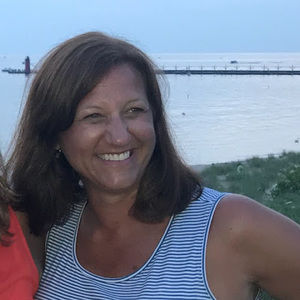 Meet your Posher, Debbie